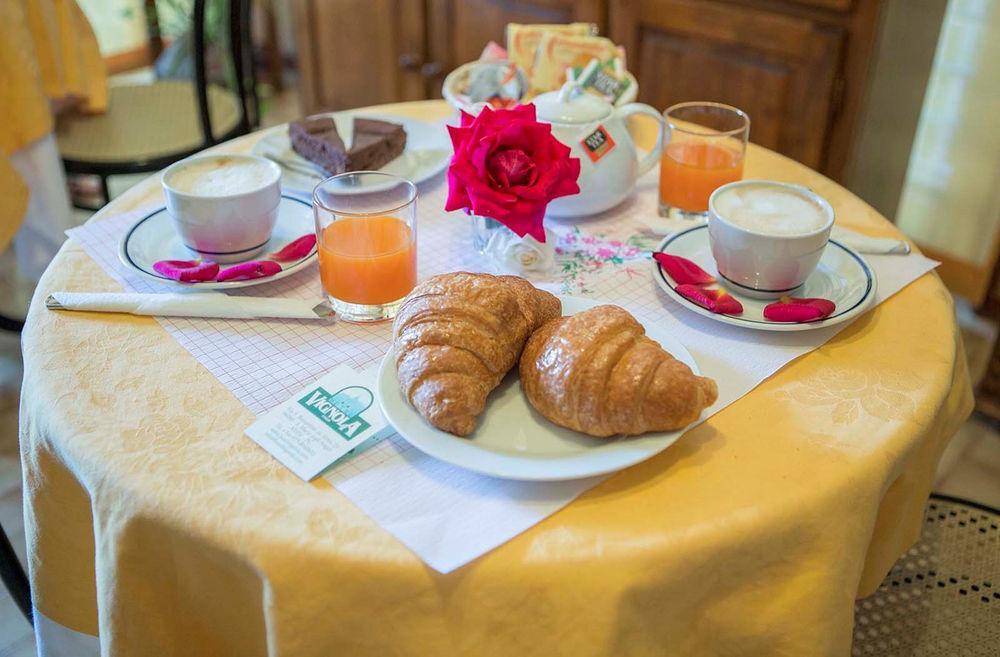 Hotel Vignola Ассизи Экстерьер фото